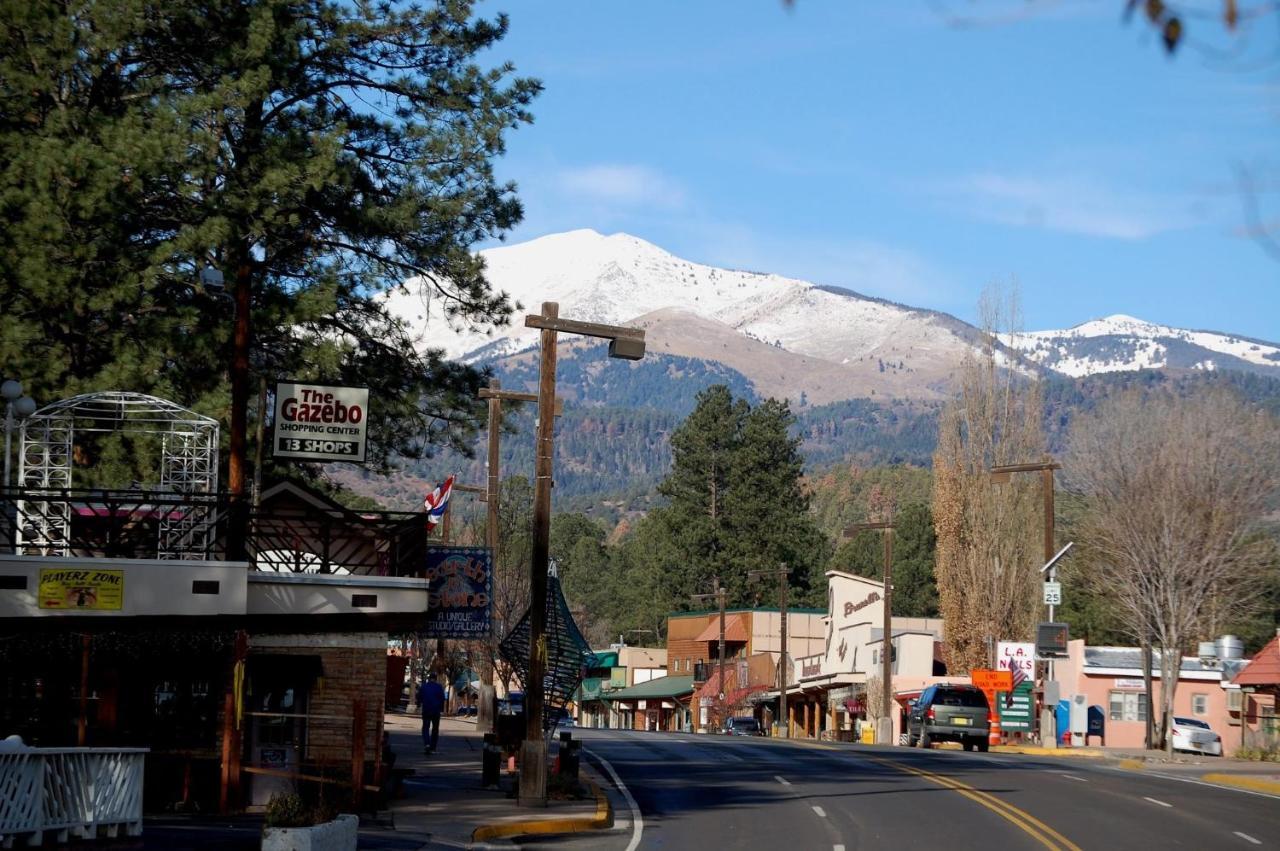 Sleeping Bear, 2 Bedrooms, Front Deck, Midtown, Sleeps 6 Ruidoso Exterior photo