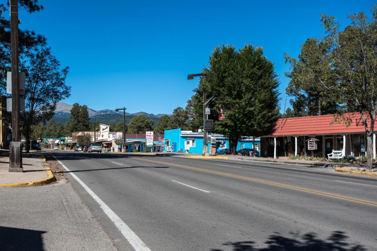 Sleeping Bear, 2 Bedrooms, Front Deck, Midtown, Sleeps 6 Ruidoso Exterior photo